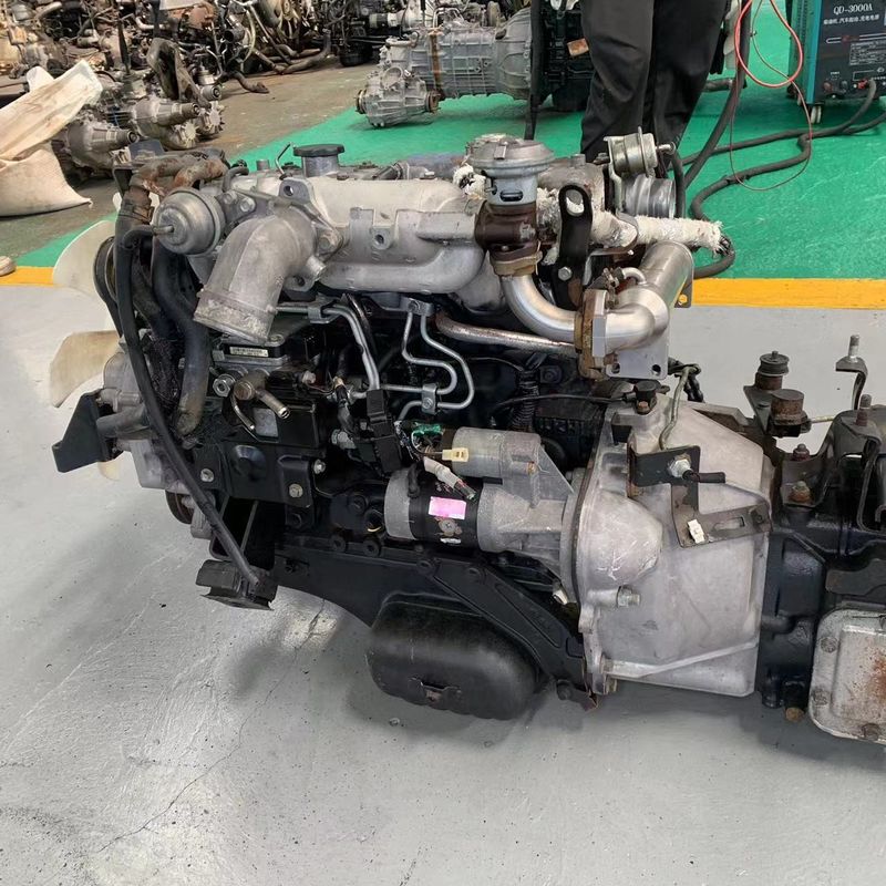 Isuzu 4KH1T-NKR vista de referência 4