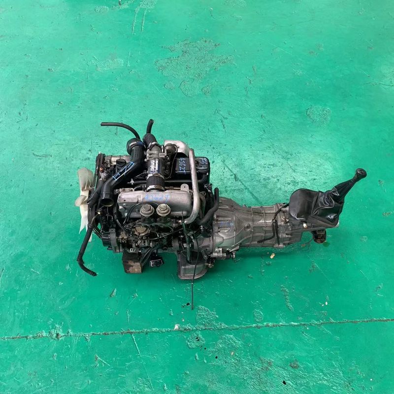 Isuzu 4JG2T reference view 3