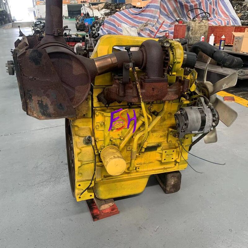 Komatsu 4D95T reference view 4