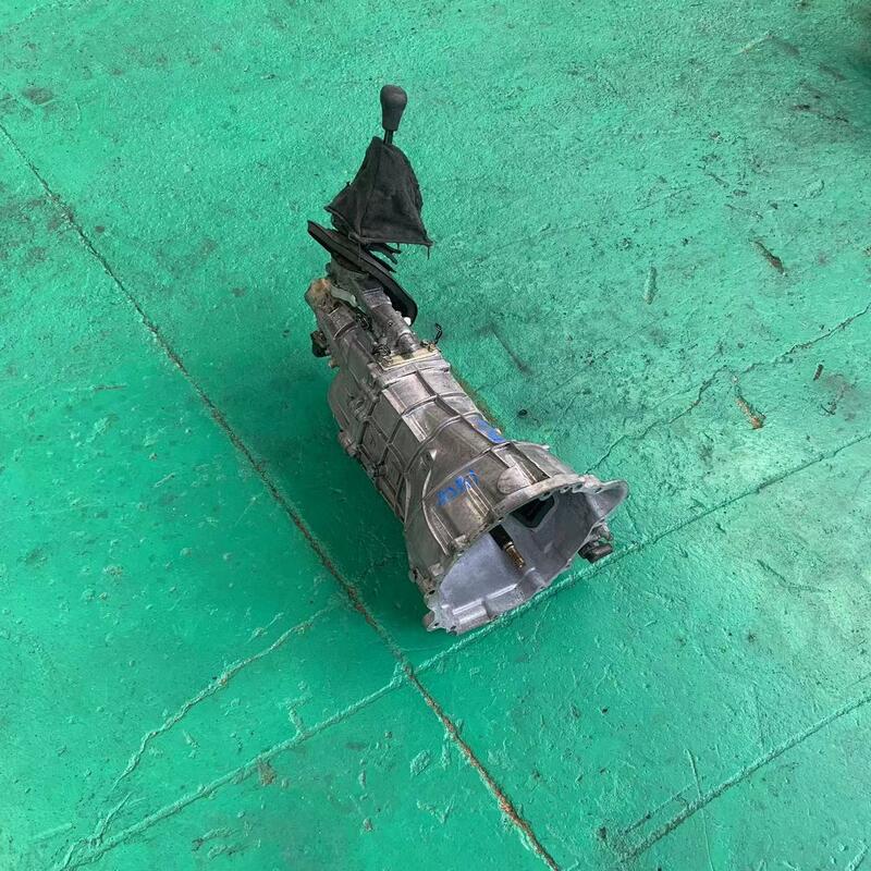 Isuzu 4JB1T 2WD 4WD gearbox — صورة مرجعية مؤقتة
