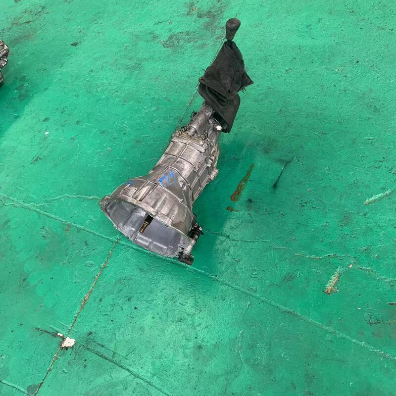 Isuzu 4JB1T 2WD 4WD gearbox reference view 2