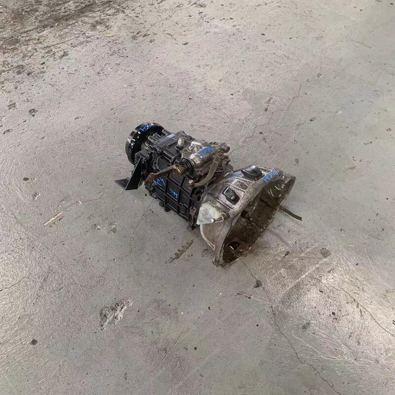Toyota 14B vista de referência 6