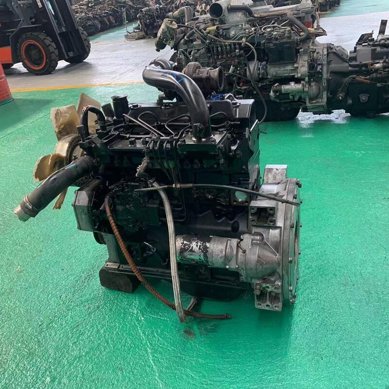 Komatsu B3.3T reference view 2