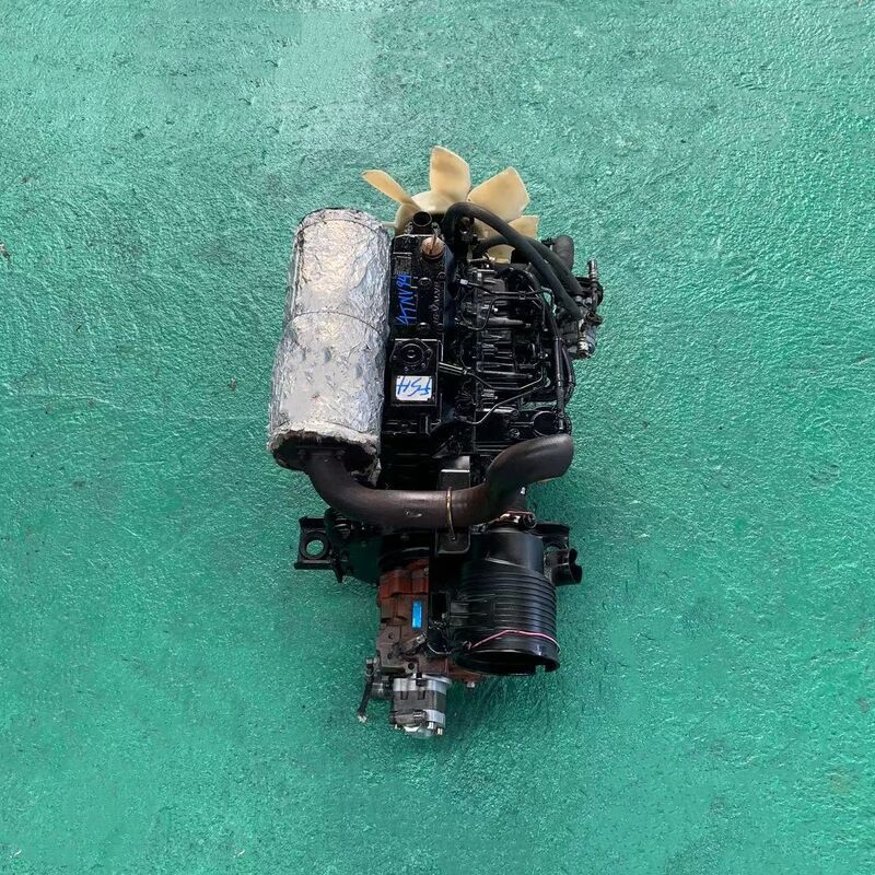Yanmar 4TNV94 참고 시점 13